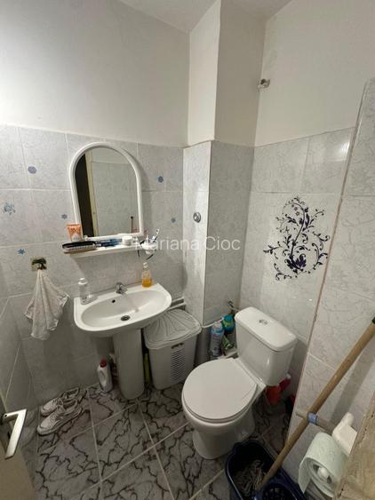 Proprietar vând apartament 3 camere, cartier Cornițoiu - 9
