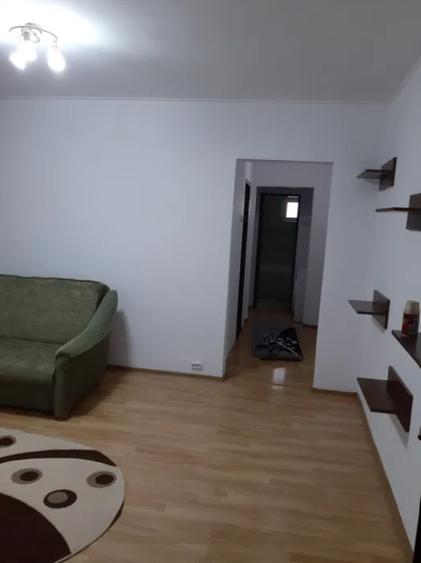 Apartament cu 3 camere in Dacia-Zimbru-Sc.George Calinescu