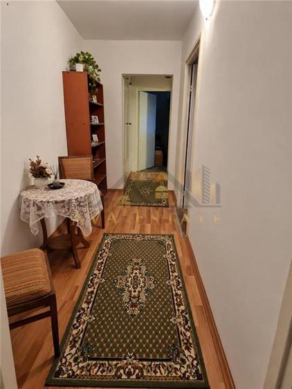 Apartament 3 camere, semidecomandat, et.3, 69 mp-Zona Girocului