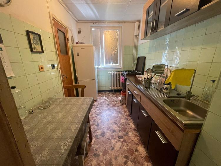 Constantin Brancoveanu vanzare apartament 4 camere