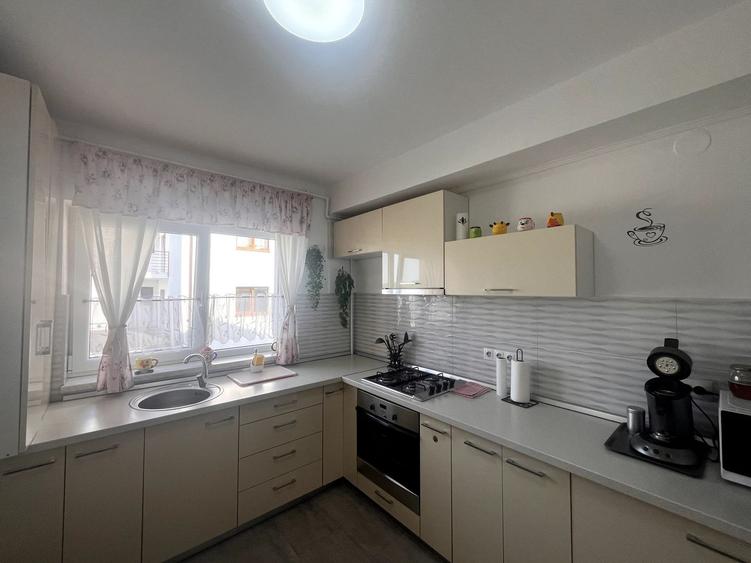 Apartament 2 camere de inchiriat- C Arhitectilor, balcon si parcare