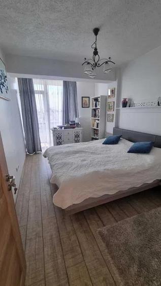 Apartament 2 camere cu balcon zona Doamna Stanca