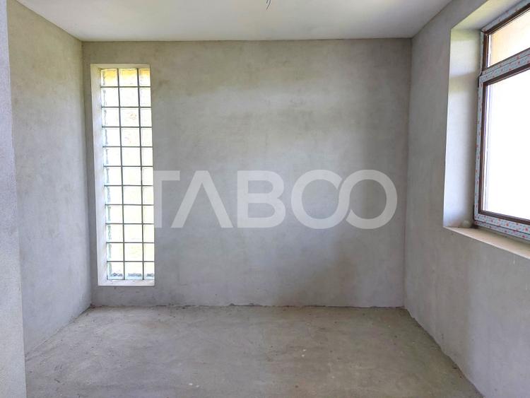 Casa de vanzare cu teren 2000 mp 5 camere Sura Mare Hamba Sibiu