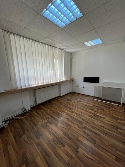 2 camere parter Calea Victoriei-Moxa, ideal birou, cabinete
