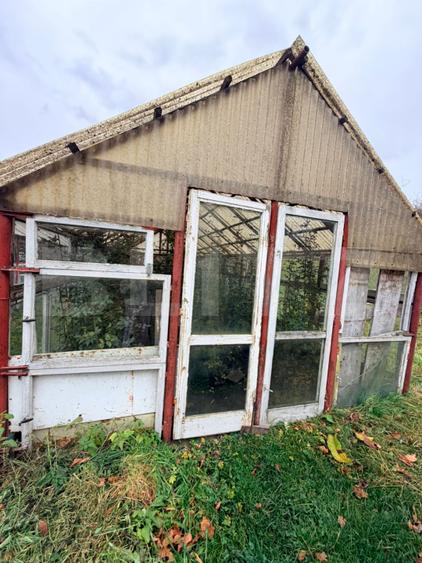 Casă de vânzare – proprietate generoasă 2.285 m2 teren, 230.000 euro