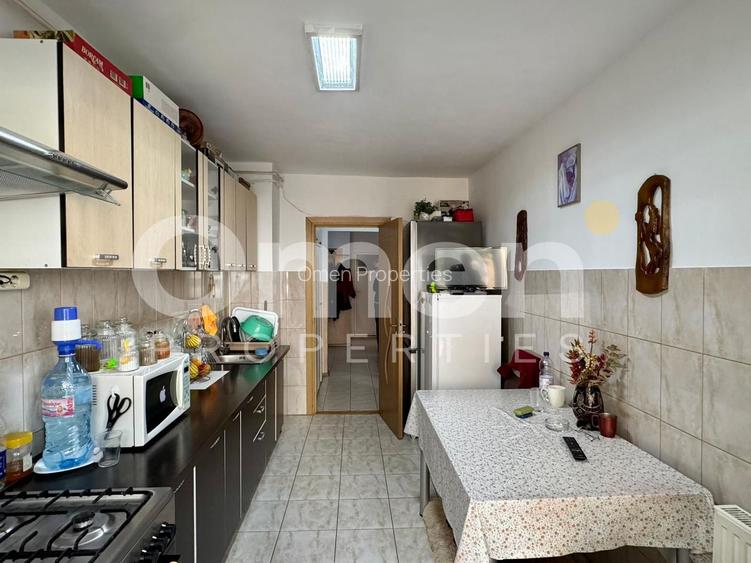Apartament 3 camere de vânzare | etaj 2 | Bulevardul Traian - 7