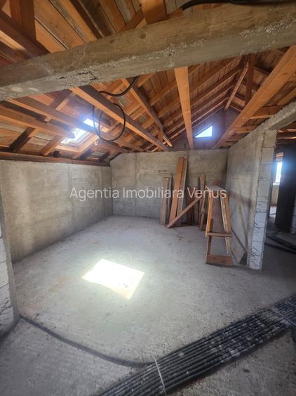 Casa noua cu etaj la Ionaseni - 8