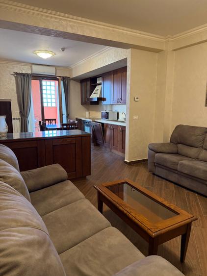 Apartament 3 camere 2 bai intrare Mamaia pe partea cu marea Mobilat utilat Lux