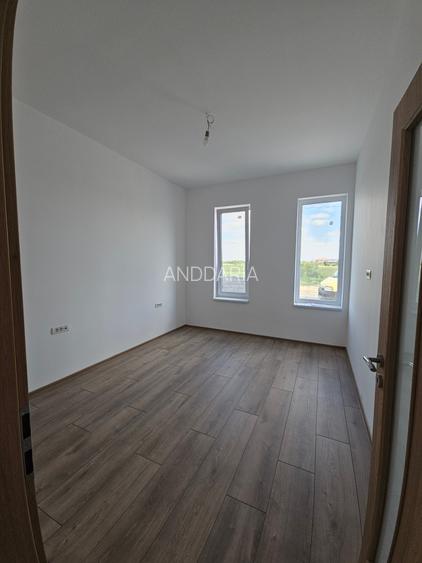 Duplex pe parter despartit  prin dressing - 7