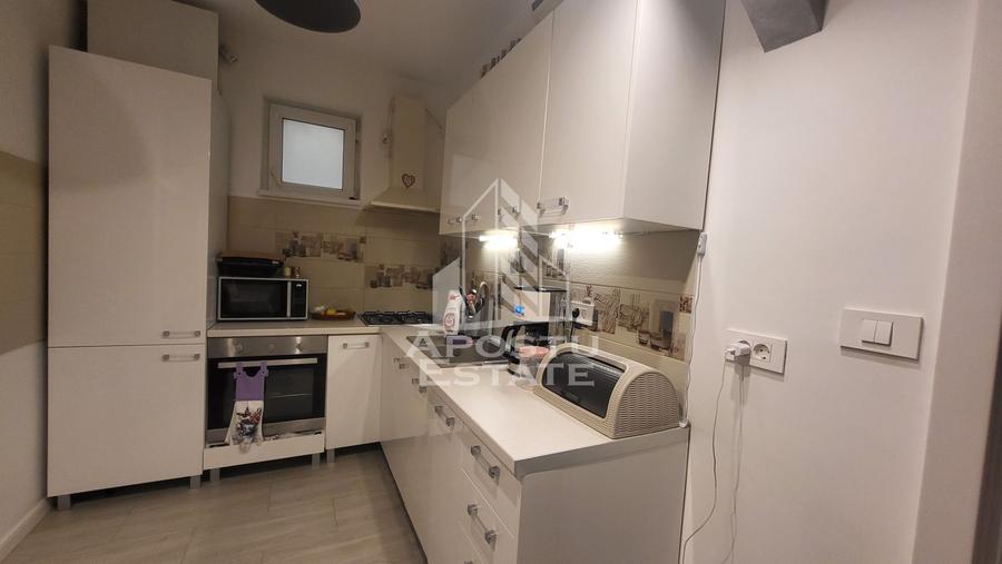 Apartament cu 3 camere,2 bai,renovat,complet mobilat utilat,Girocului