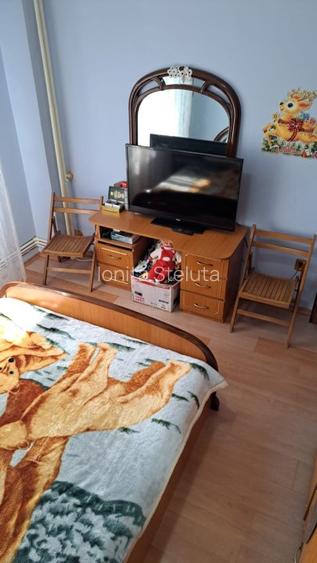 Apartament 3 camere mobilat Micro 21 - 13
