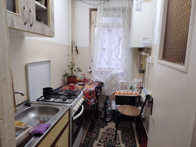 Apartament 2 camere de vânzare micro 40
