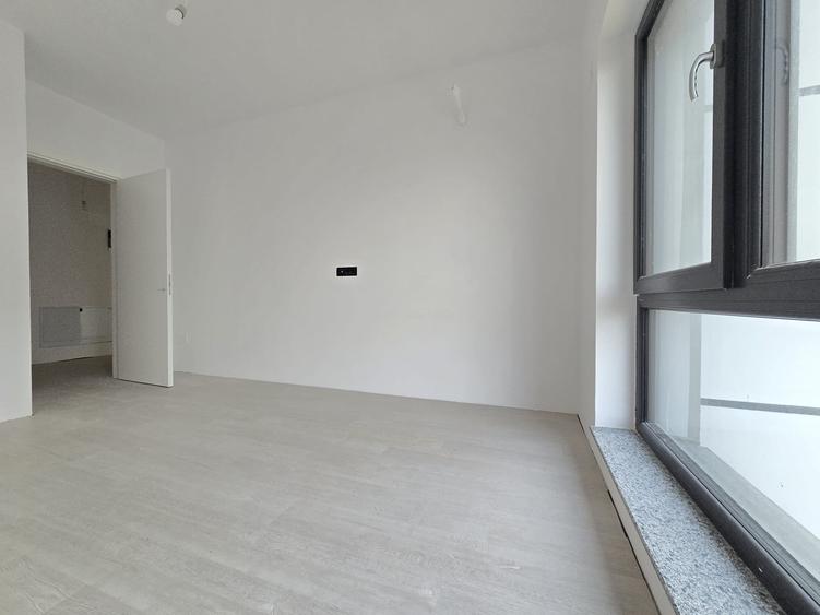 NOU! Ap Superb 4 Camere Dec Ideal Familie cu Mutare Imediata I Metrou 12 Minute