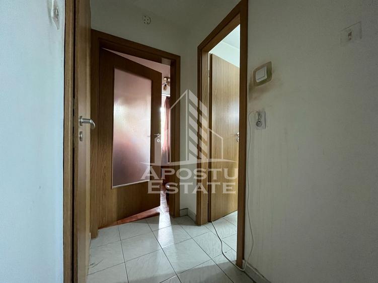 Apartament cu 2 camere, semidecomandat, conf 1, zona Sagului