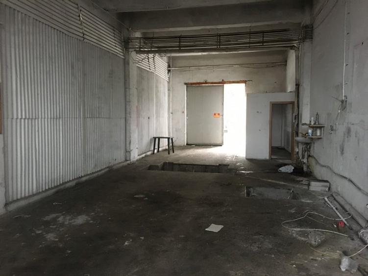 Proprietar inchiriez spatiu 100 mp pretabil  statie ITP