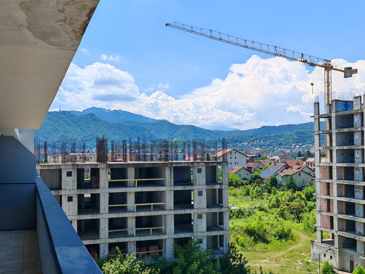Apartament 3 camere mobilat si utilat nou zona Coresi