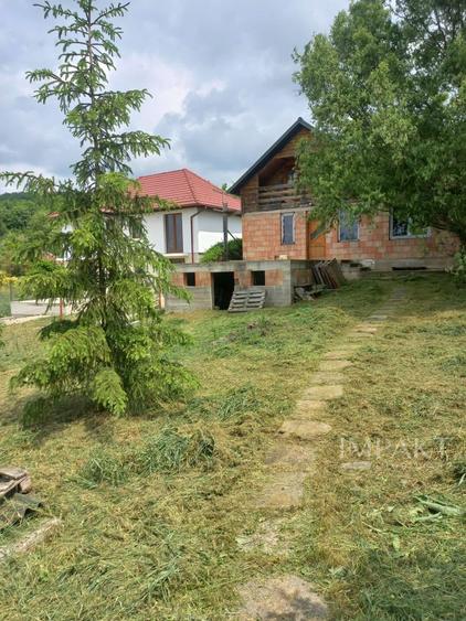 De Vanzare: Casa individuala in Campenesti!