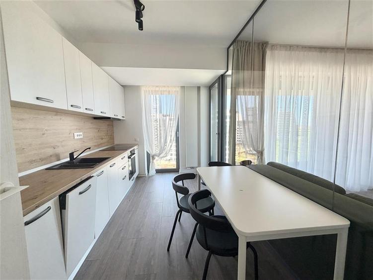 Inchiriere 2 camere modern Cloud 9 Parcare
