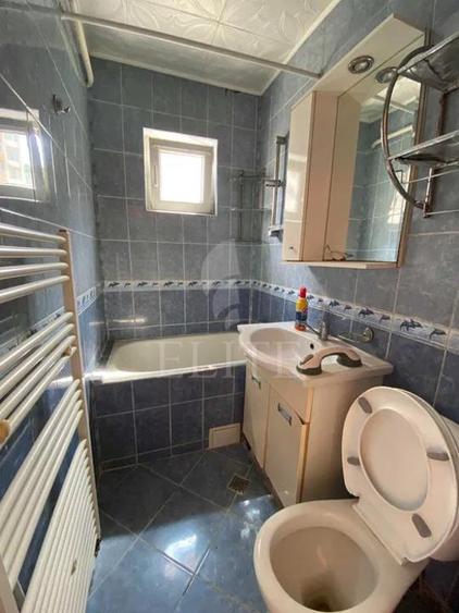 Apartament 3 camere în zona MC DONALDS