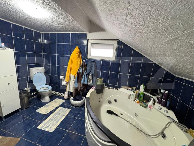 Casa cu 5 camere 300 mp in Hunedoara