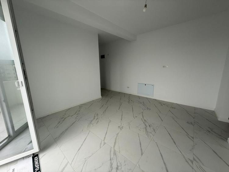 Bloc Nou. Etaj 2. Braytim. Bucatarie inchisa.