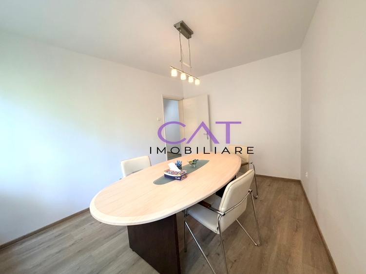 2 camere de închiriat in apartament cu 3 camere zona Universitate