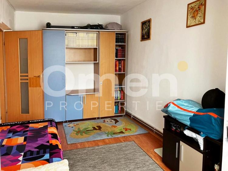 Apartament 3 camere spațios, ultracentral, etaj 4, mobilat și utilat