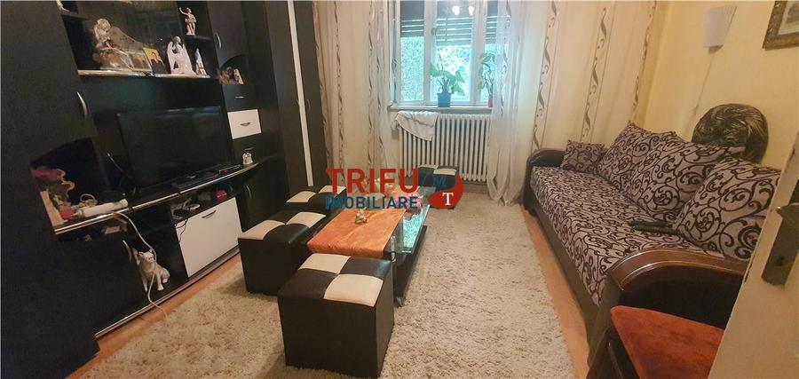 Casa cu teren pentru investitie zona Cetate