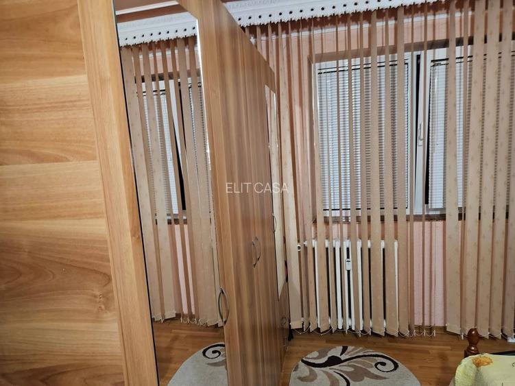Apartament cu 3 camere, zona Alexandru cel Bun - 5