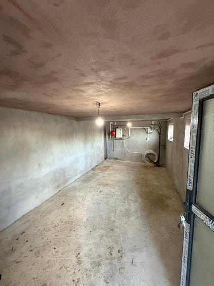 Casă nouă 3 camere cu teren de 1.370 mp la 5 min de Vălenii de Munte
