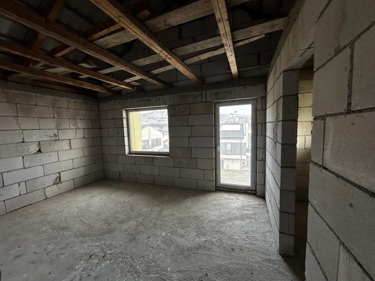 Casa individuala, 273mp, teren 1.000mp, Chinteni zona Profi