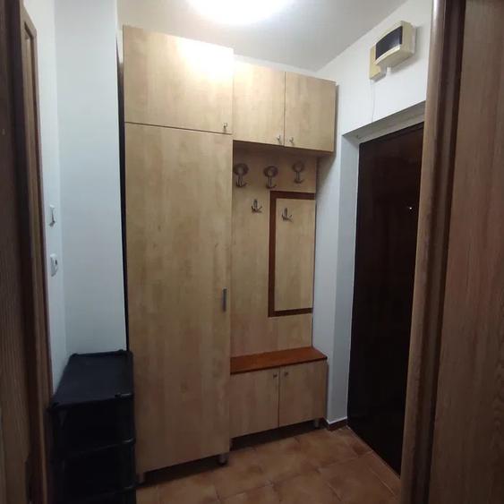 Garsoniera, decomandata, 30 mp, ac, balcon, metrou, Basarabia