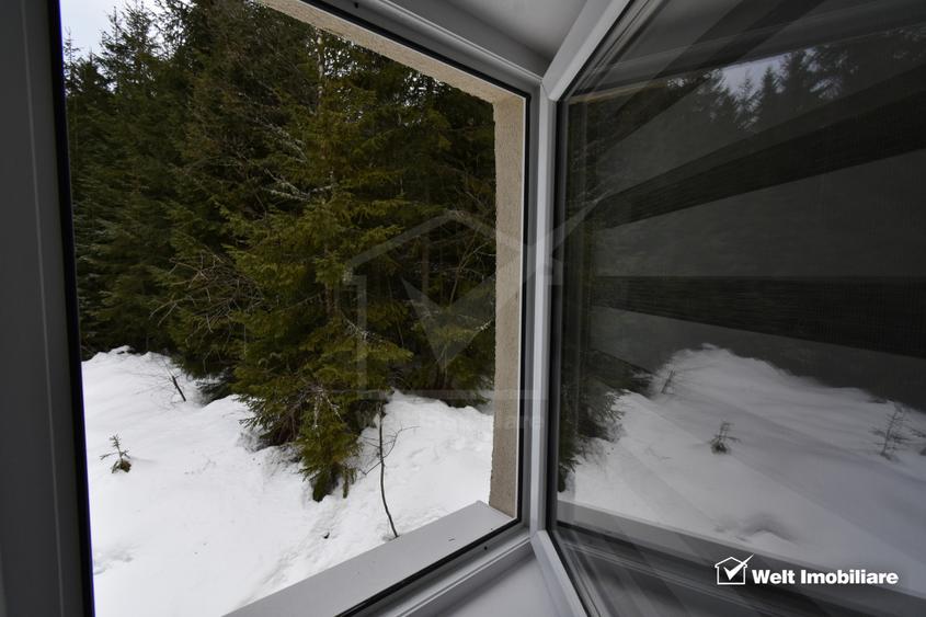 Cabana de vanzare in Muntele Baisorii aproape de partie