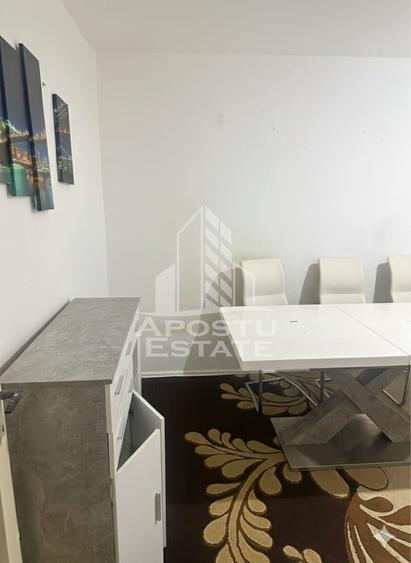 Apartamentul cu 2 camere, balcon, parter inalt, zona Sagului