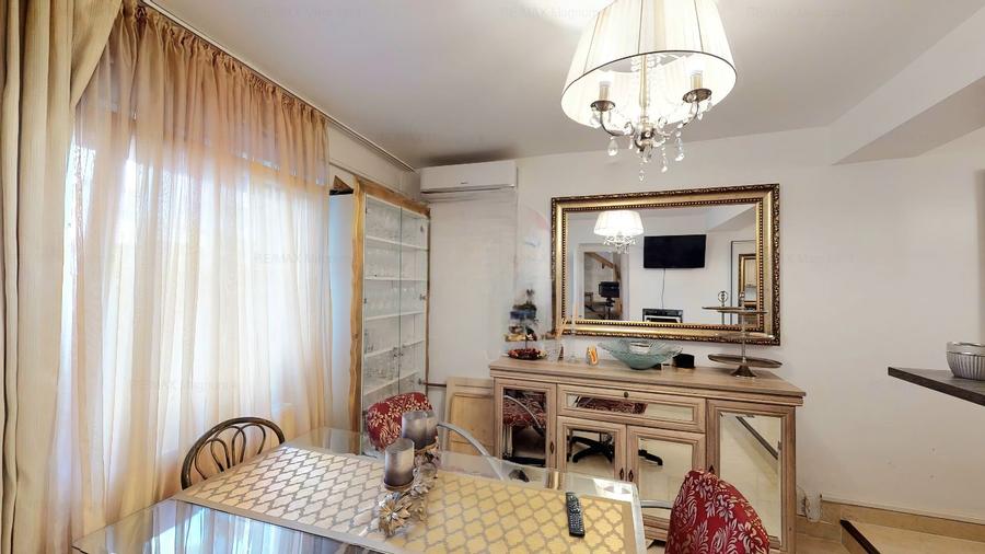 Proprietar Unirii-Cartierul Evreiesc Vila renovata Singur curte Ideal investitie
