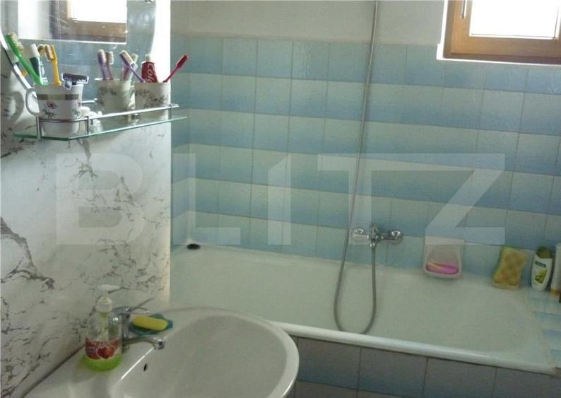 Apartament de vanzare, 4 camere, 100 mp, zona Vama, Suceava