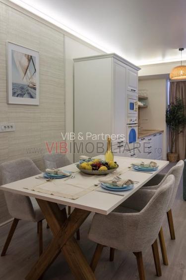 Titanic White, apartament lux, vedere frontala la mare - 21