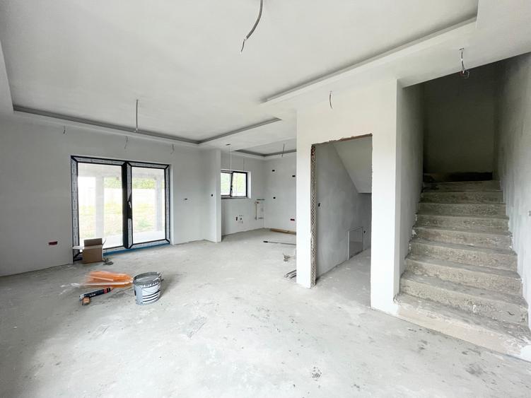 Duplex 5 camere, 365mp teren, 1434€/mp - Mosnita Veche
