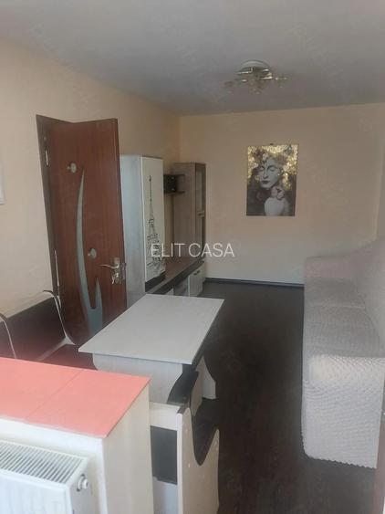 Apartament cu 2 camere, etajul 1/4, zona Tatarasi - 2
