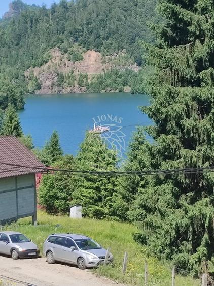Cabana Noua 3 camere cu acces la Lac-teren 300 mp-terasa-Colibita