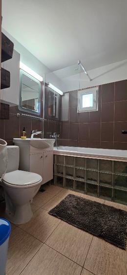 Vand apartament 2 camere confort 1 decomandat
