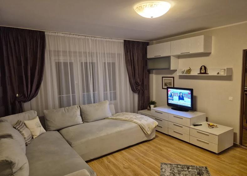 GARSONIERĂ PREMIUM | PIAȚA VICTORIEI | 100 M DE METROU | BALCON | 40 MP