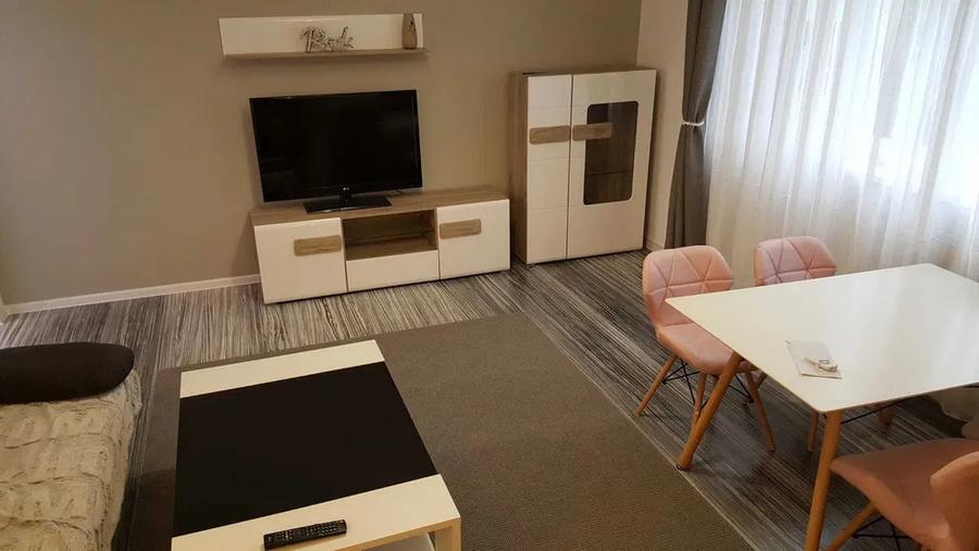 Apartament cochet de vanzare 2 camere 50 mp zona Manastur Polivalenta