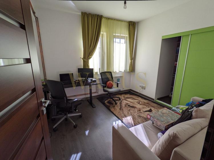 Casă individuală cu 5 camere, 4 dormitoare, 236 mp, dressing,
