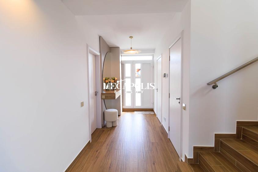Casă individuală 4 camere | 648 mp teren | Sânpetru