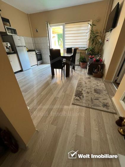 Casa 9 camere, cu 4 unitati locative si spatiu comercial, Gheorgheni