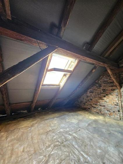 Apartament cu GRADINA SI ACOPERIS MANSARDA DE VANZARE IN ONESTI ETJ 1