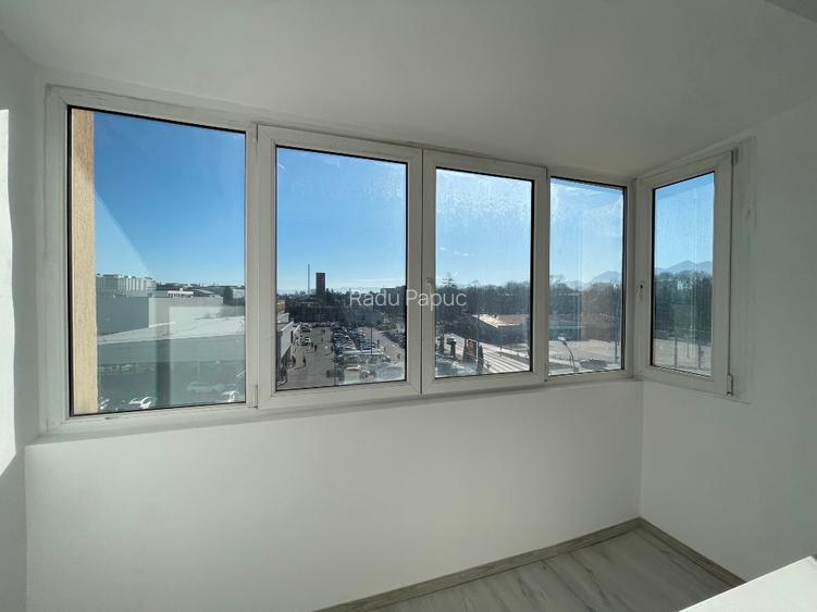 Renovat! Apartament 2 camere  in zona Coresi/ Lidl Independetei - 2