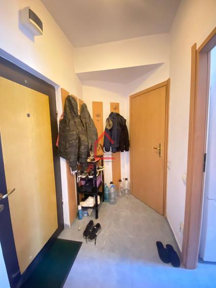 Apartament cu o camera, zona Podul de Piatra- Silvestru