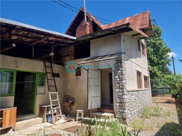 Royal Imobiliare - Vanzare Vila zona Blejoi